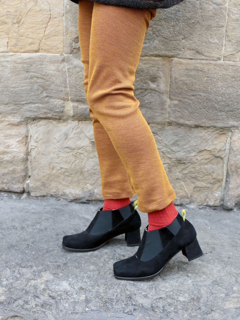 Nora Slam Black