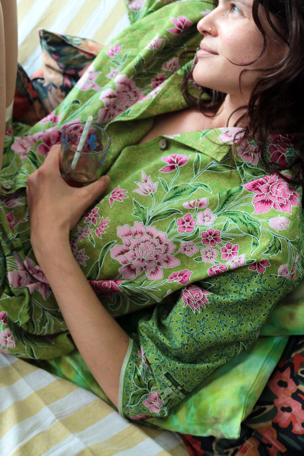 Oversized boxy shirt Green/Pink combo